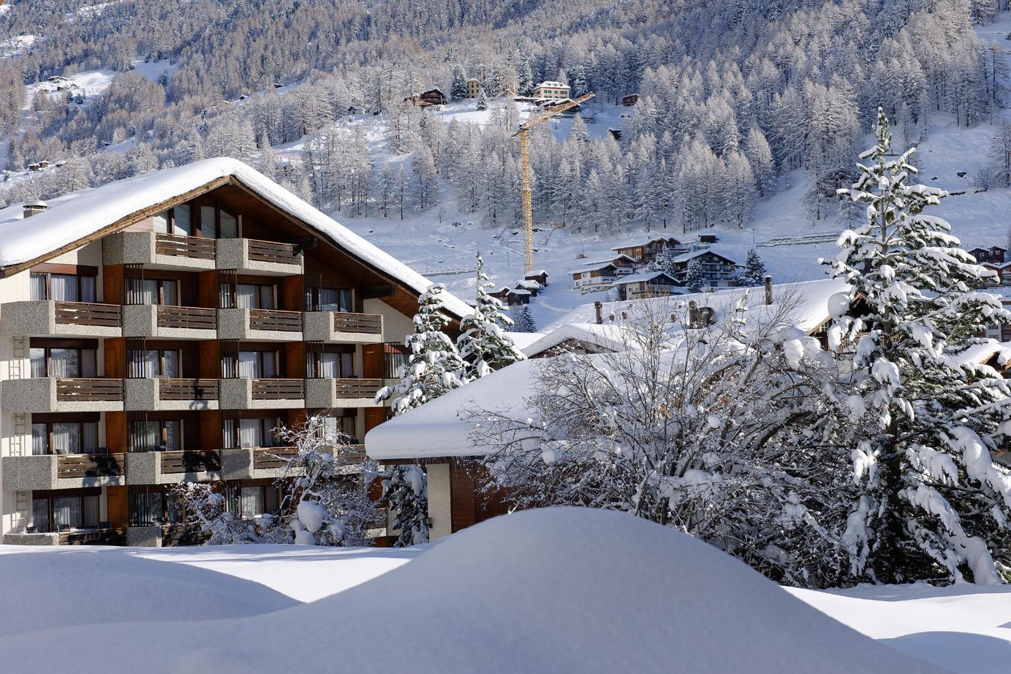 Hotel Ambassador Zermatt Exterior foto