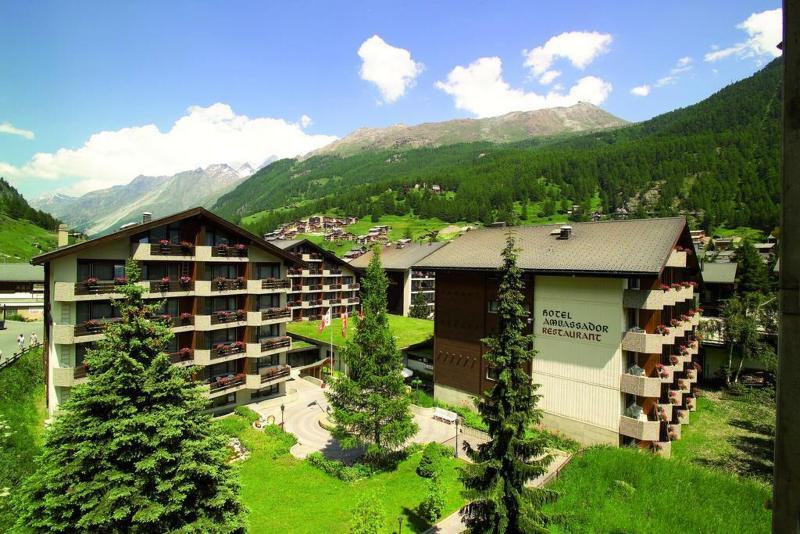 Hotel Ambassador Zermatt Exterior foto